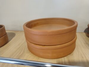 طاجن فخار عريض