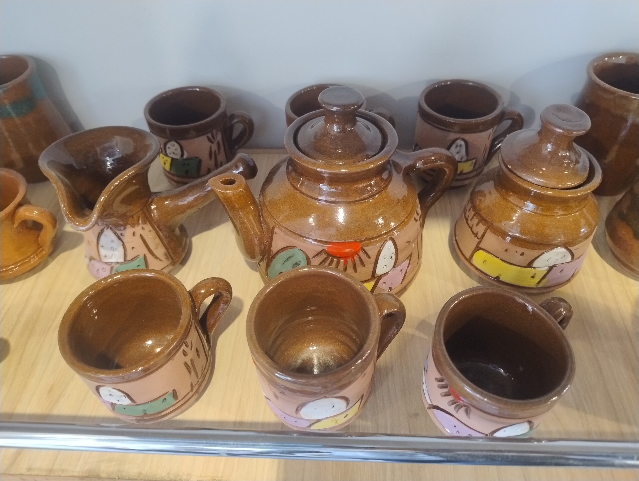 IMG_٢٠٢٦٠٦١٨_١١١٨٢٢٠٢٨ Brown Clay Tea Set - Image 1